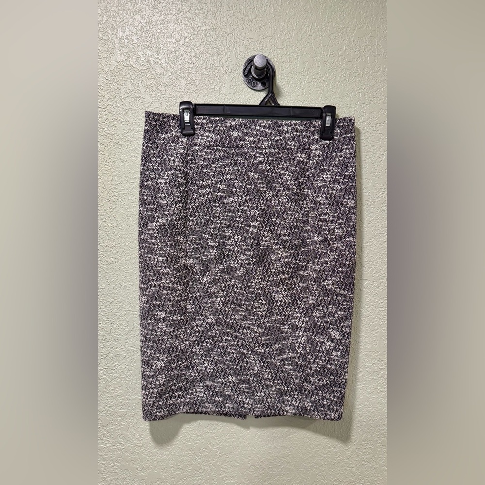 Ann Taylor Black and White Pencil Skirt